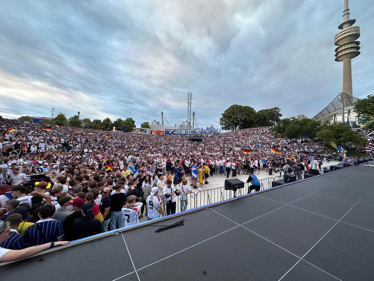 Meci Fan Zone la Munchen - atmosfera memorabila