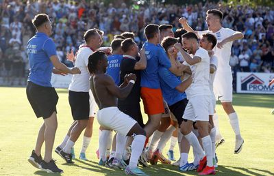 Imagini de colecție la Focșani, după victoria memorabilă cu CS Dinamo! Mii de fani, în extaz după promovarea în Liga 2