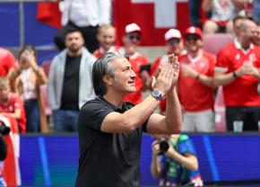 Ce nu s-a văzut la TV la Elveția - Ungaria: gestul lui Murat Yakin, elvețianul care-l simpatizează pe Budescu și „războiul” dintre fani!