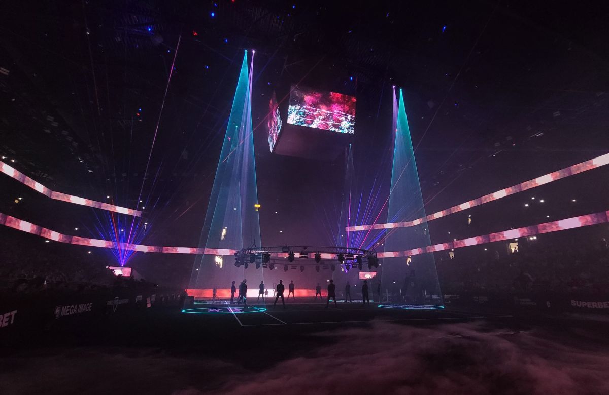 Steffi Graf şi Andre Agassi au produs magie la Cluj! Simona Halep a revenit pe teren într-o seară pentru istoria tenisului românesc » Toate detaliile de la corespondenții GSP