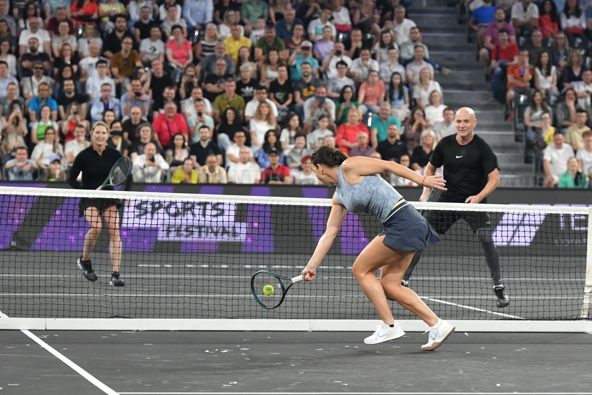 Steffi Graf şi Andre Agassi au produs magie la Cluj! Simona Halep a revenit pe teren într-o seară pentru istoria tenisului românesc » Toate detaliile de la corespondenții GSP