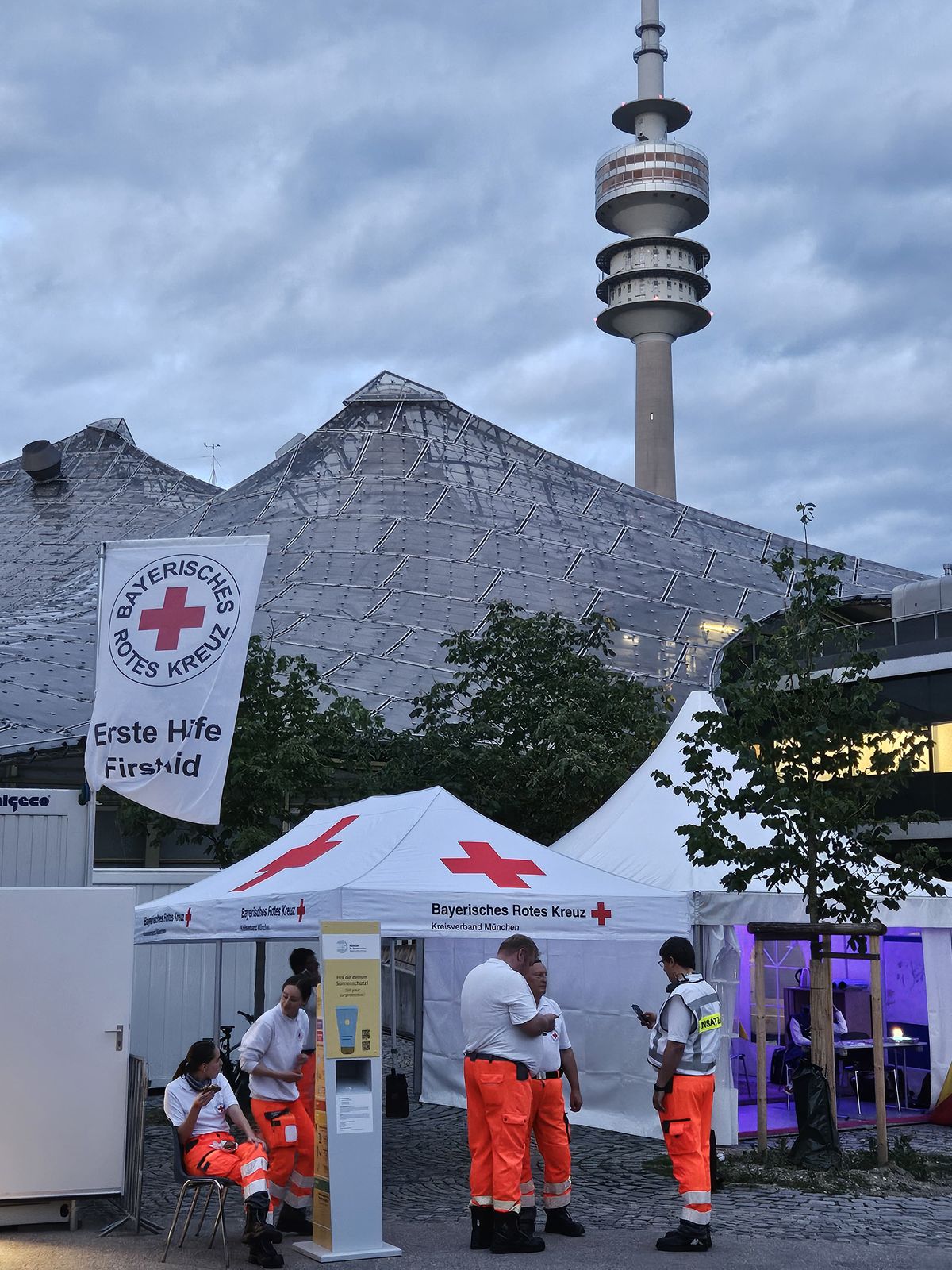 Cum se trăiește pregătirea unui meci la Fan Zone Munchen - imagini de colecție