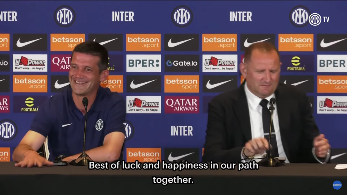 Italienii au făcut două gafe la conferința de presă a lui Cristi Chivu » Antrenorul român a răspuns cu umor