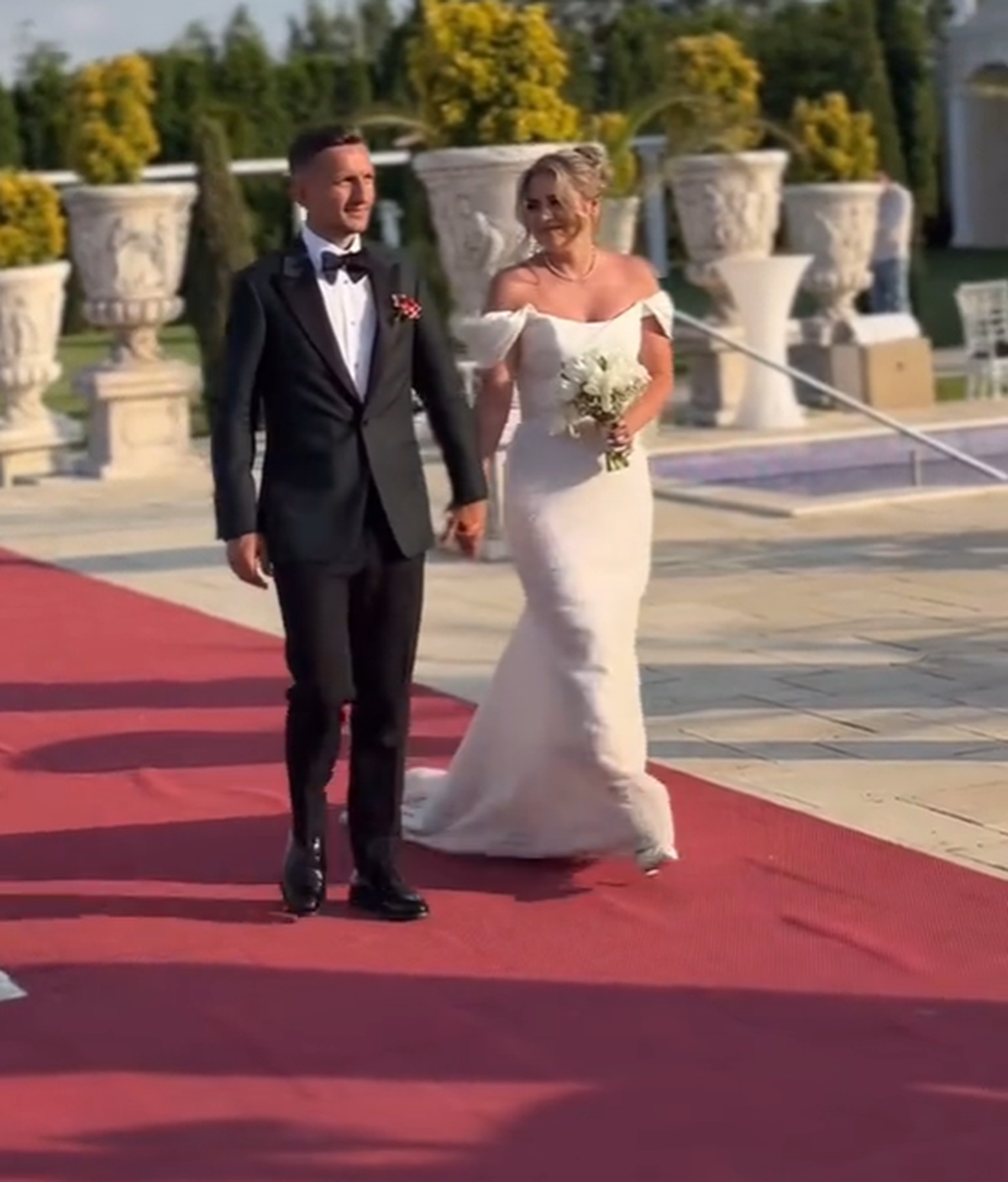 Marius Ștefănescu s-a căsătorit, sâmbătă, la Caracal » Un singur coechipier de la FCSB zărit la eveniment