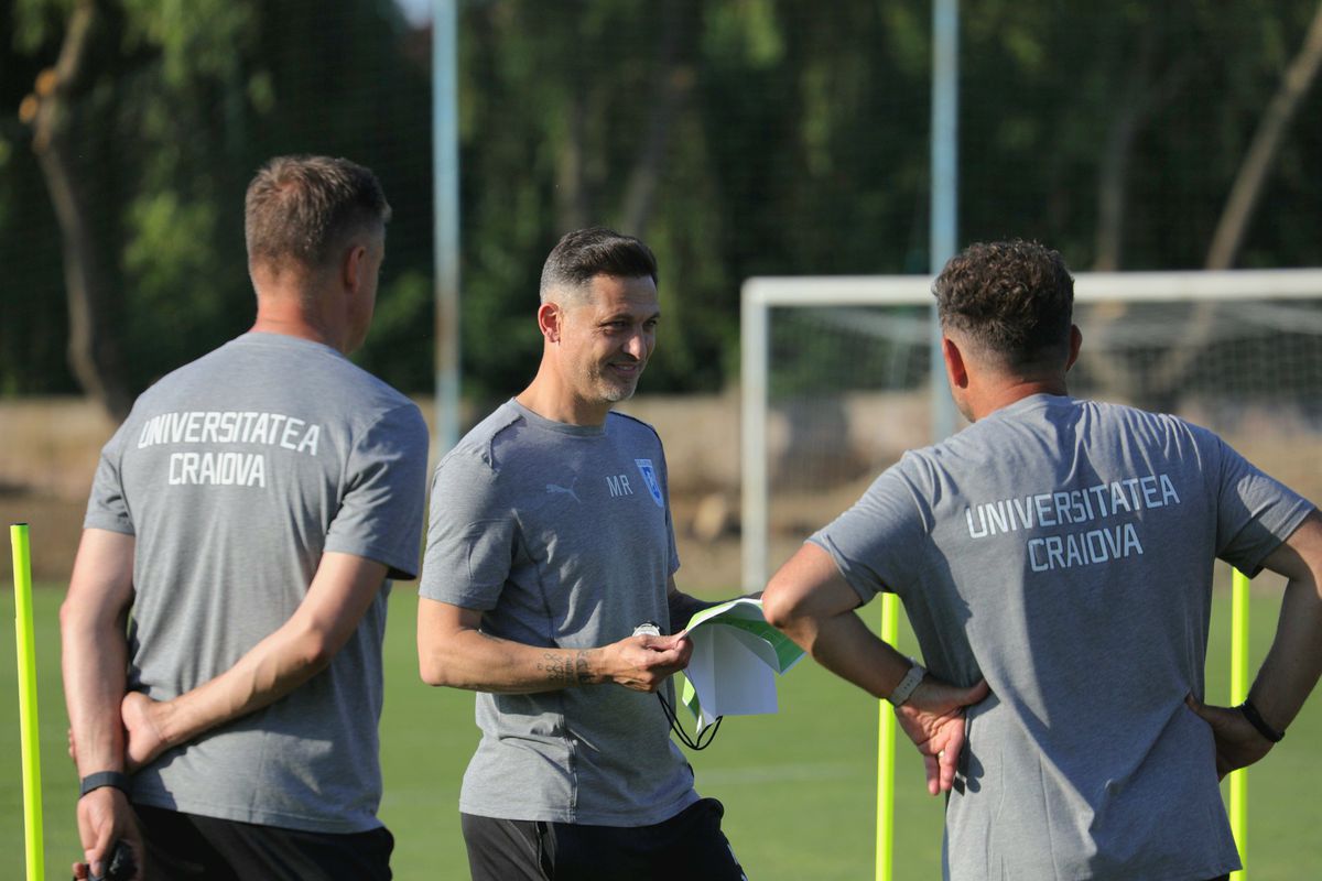 Universitatea Craiova s-a reunit duminică: 29 de fotbaliști prezenți, 5 noutăți în lotul lui Rădoi
