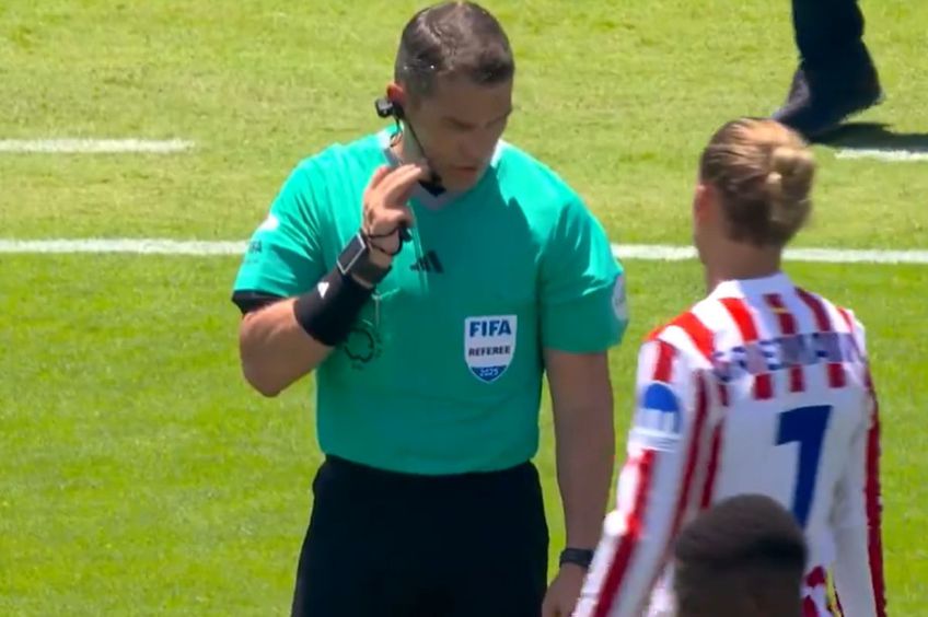 FOTO Isvan Kovacs, la microfon! Momentul serii pentru român la PSG - Atletico » A aplicat în premieră noua regulă din fotbal