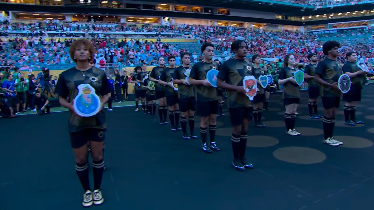 Lionel Messi și Luis Suarez au deschis Campionatul Mondial al Cluburilor » Ceremonia a fost impresionantă