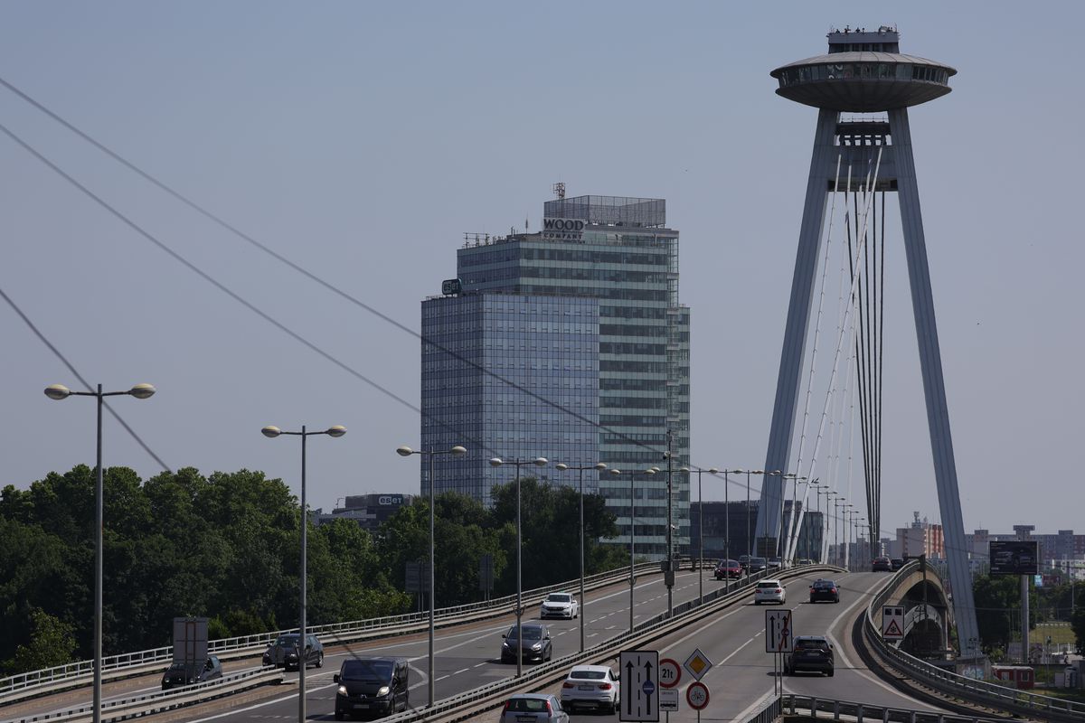 Un contrast frapant! Concluzii după o săptămână în Bratislava: prețuri, trafic + care este asemănarea neașteptată cu Bucureștiul