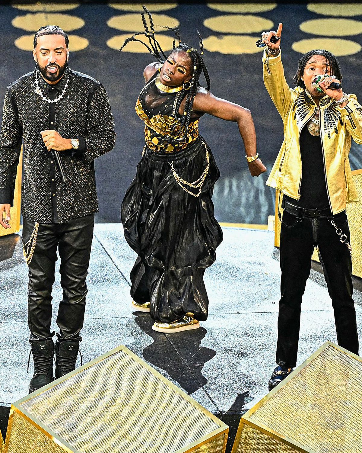 Lionel Messi și Luis Suarez au deschis Campionatul Mondial al Cluburilor » Ceremonia a fost impresionantă