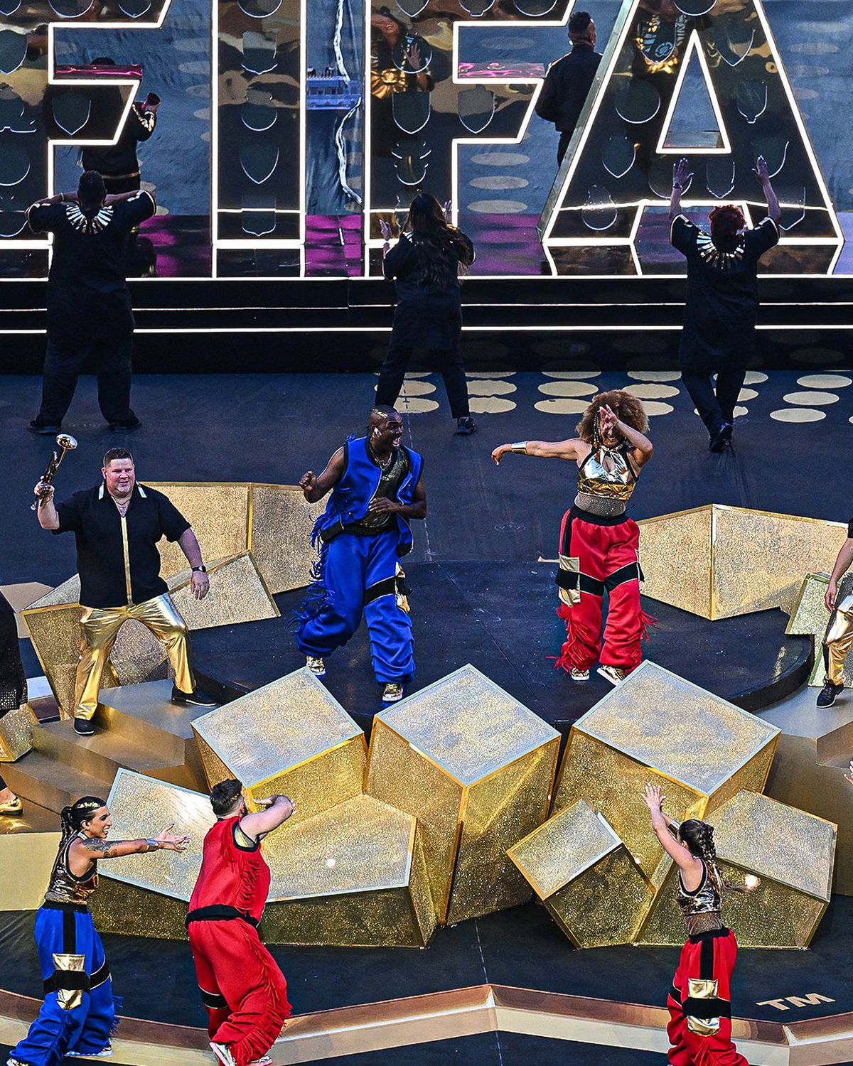 Lionel Messi și Luis Suarez au deschis Campionatul Mondial al Cluburilor » Ceremonia a fost impresionantă