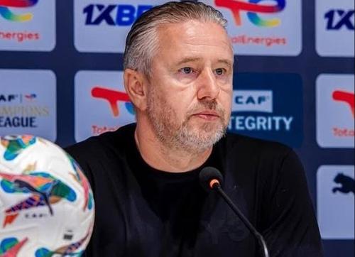 Laurențiu Reghecampf, campion în Sudan cu Al-Ahli Omdurman, discută contractul cu Esperance Tunis