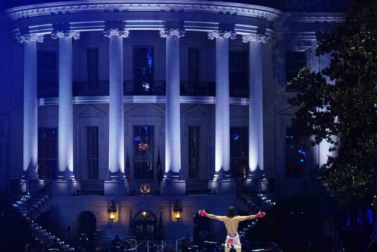 Donald Trump - gala UFC Casa Albă
