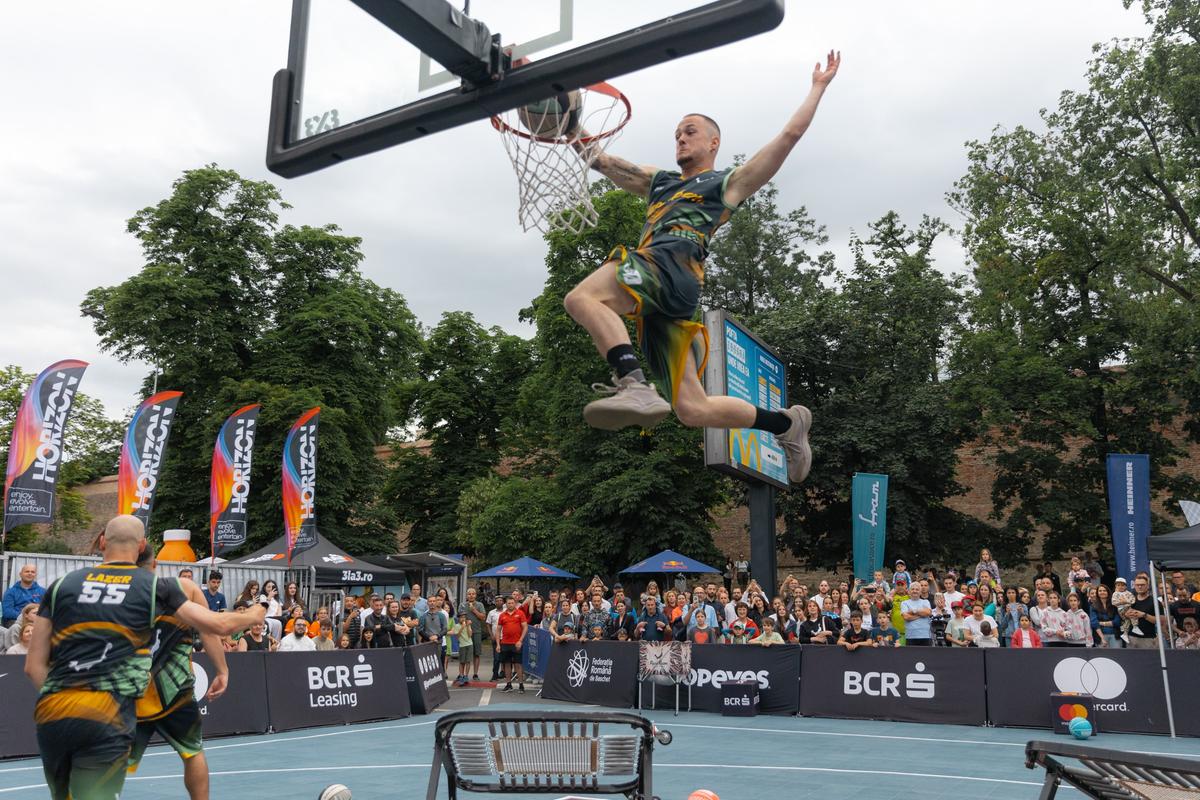 Peste 15.000 de participanți la prima ediție Sport Arena Streetball Sibiu » Cine sunt câștigătorii de anul acesta