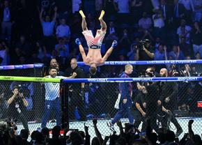 Senzație la gala UFC de la Casa Albă » Justin Gaethje îl distruge pe Ilia Topuria în main event. Ciryl Gane nu-i dă nicio șansă lui Alex Pereira