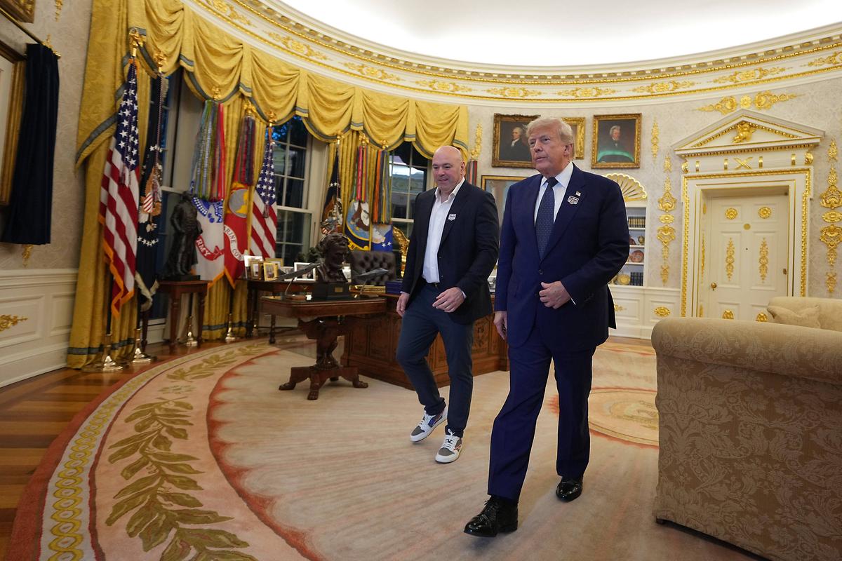 Donald Trump - gala UFC Casa Albă