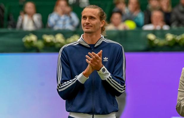 Alexander Zverev, câștigătorul de la Roland Garros: „Nu mă definesc prin lux. Fără superiahturi, fără douăzeci de Ferrari”