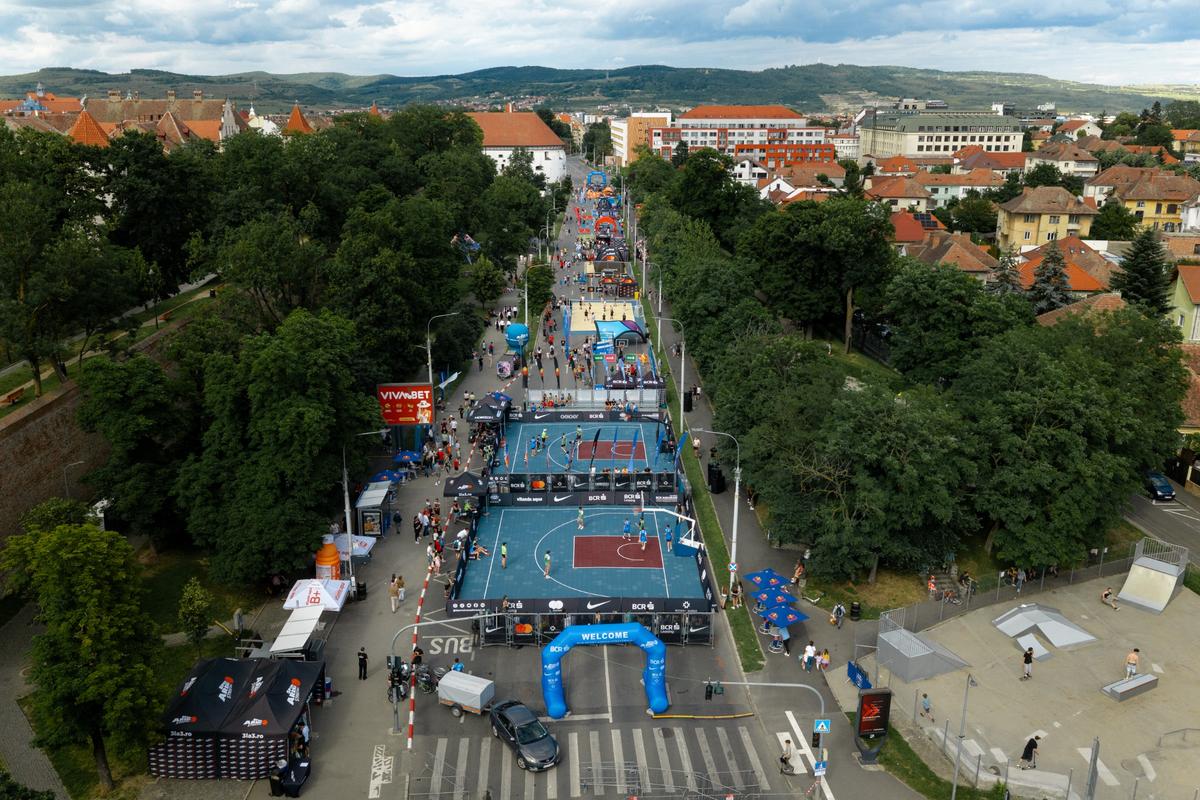 Peste 15.000 de participanți la prima ediție Sport Arena Streetball Sibiu » Cine sunt câștigătorii de anul acesta