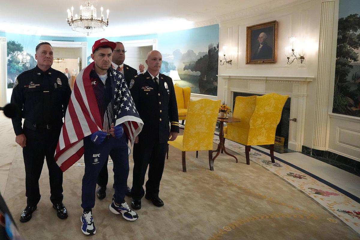 În timp ce Suedia o zdrobea pe Tunisia, Zlatan Ibrahimovic era alături de Donald Trump