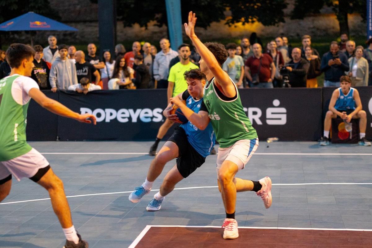 Peste 15.000 de participanți la prima ediție Sport Arena Streetball Sibiu » Cine sunt câștigătorii de anul acesta