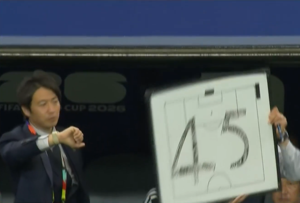Iată explicația pentru scenele din Olanda - Japonia! Ce reprezentau cifrele de pe tabla selecționerului nipon