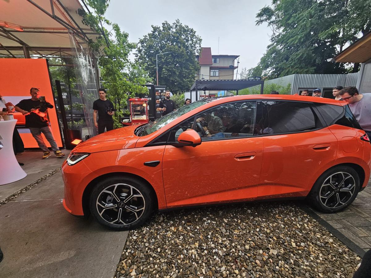BYD Dolphin G DM-i