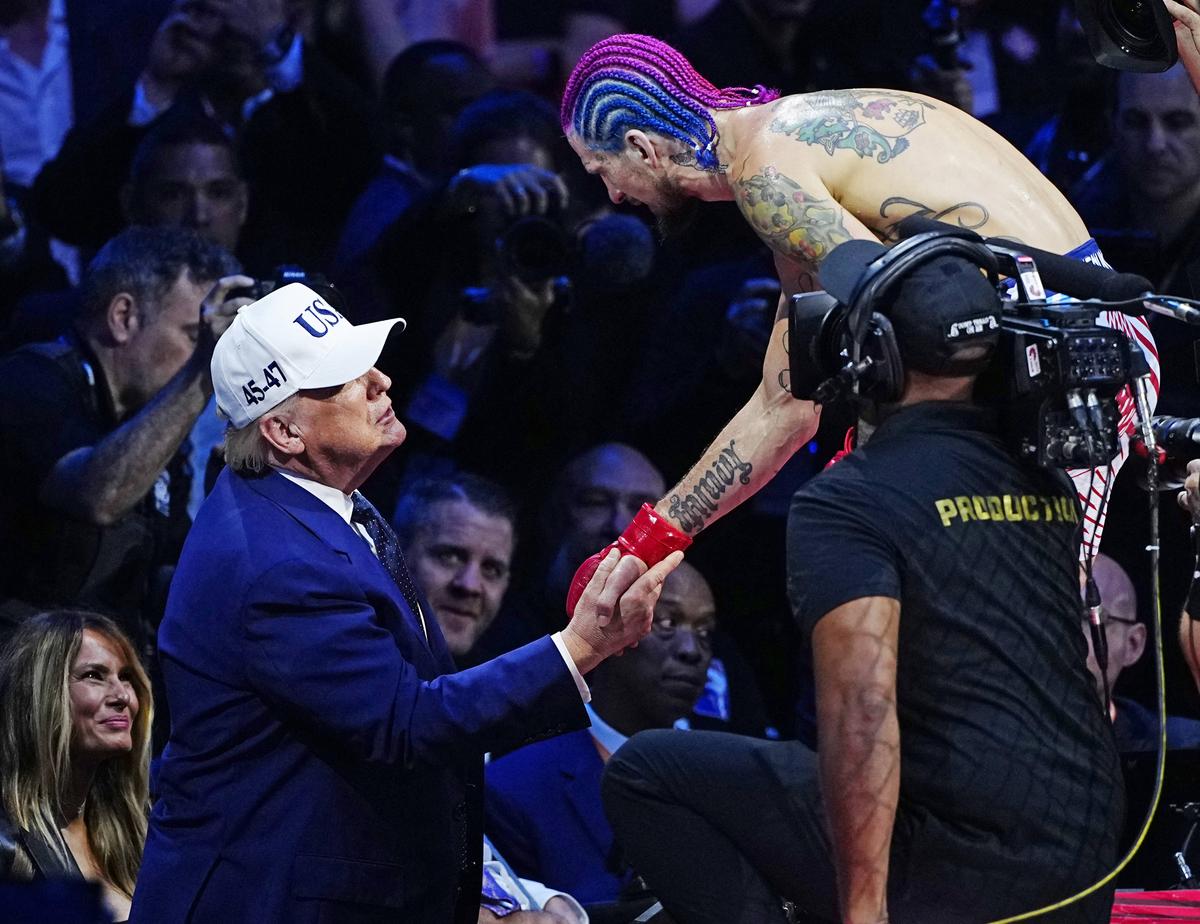 Donald Trump - gala UFC Casa Albă