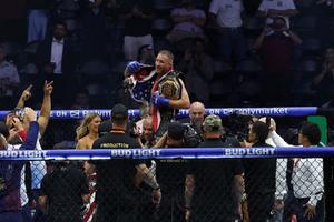 Senzație la gala UFC de la Casa Albă » Justin Gaethje îl distruge pe Ilia Topuria în main event. Ciryl Gane nu-i dă nicio șansă lui Alex Pereira