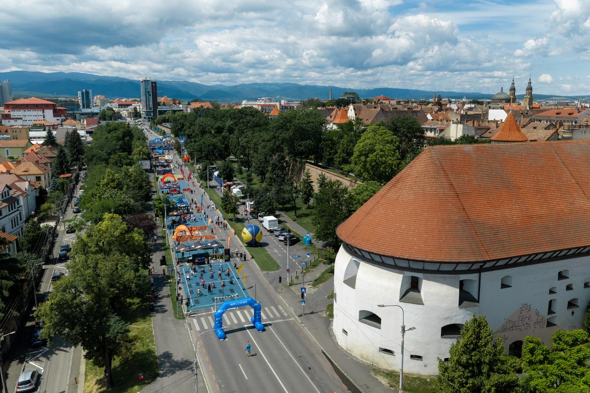 Peste 15.000 de participanți la prima ediție Sport Arena Streetball Sibiu » Cine sunt câștigătorii de anul acesta