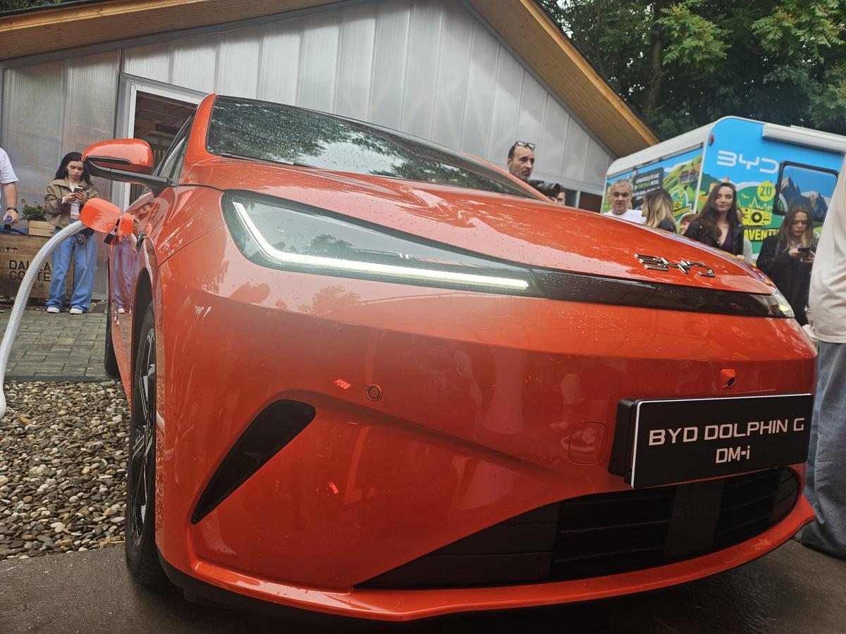 Unic! Chinezii au lansat în România un rival pentru Dacia, cum nu mai există în Europa! Dar unele detalii sunt ascunse