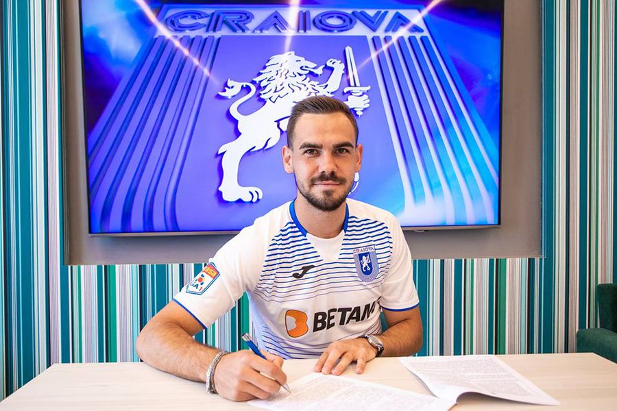 FOTO: Facebook @UCVOficial FOTO OFICIAL CS Universitatea Craiova vrea să instaureze hegemonia » A obținut o semnătură prețioasă