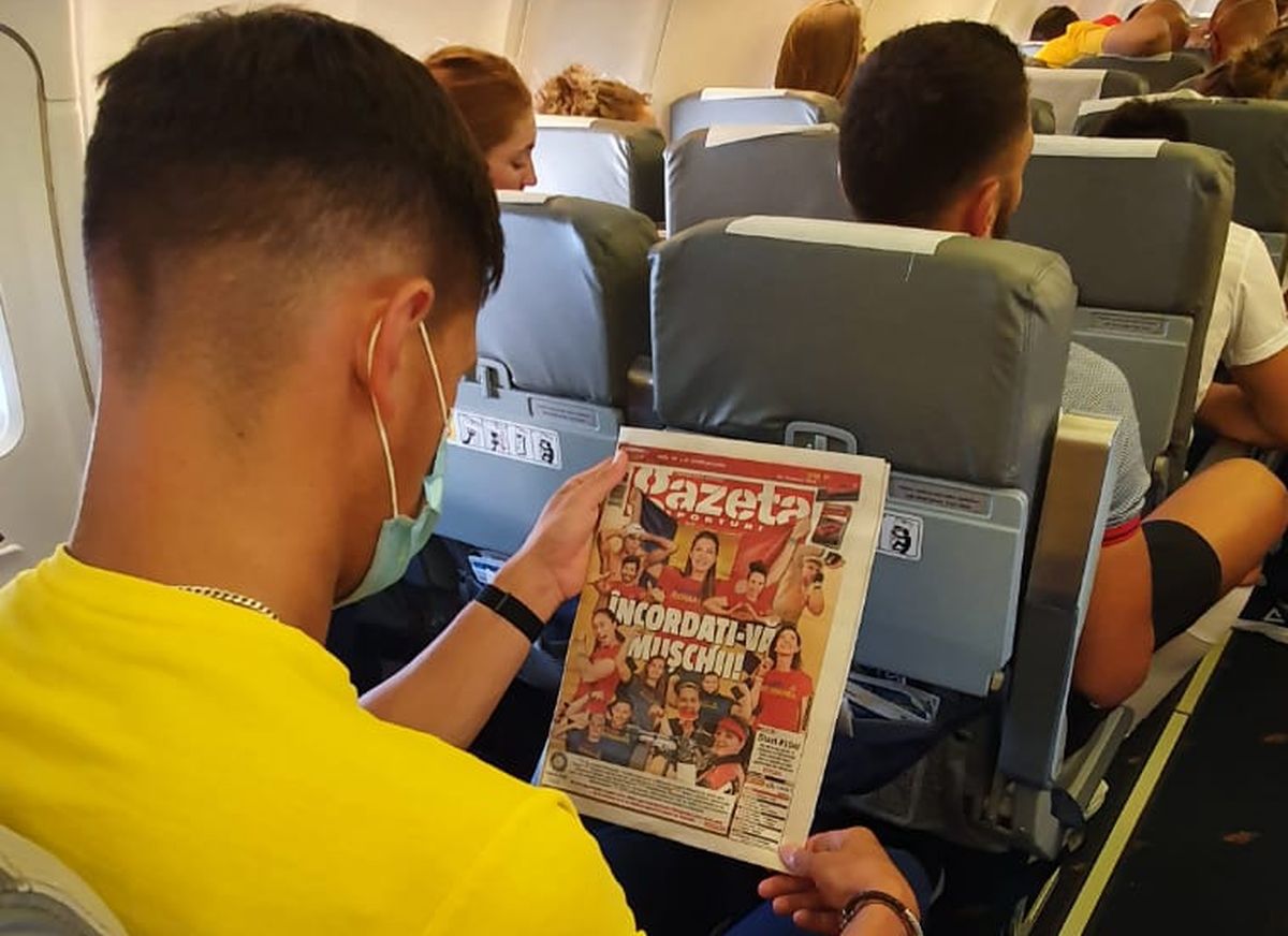Cu Gazeta Sporturilor spre Tokyo » Olimpicii României au răsfoit ediția specială dedicată lor de GSP în ziua zborului