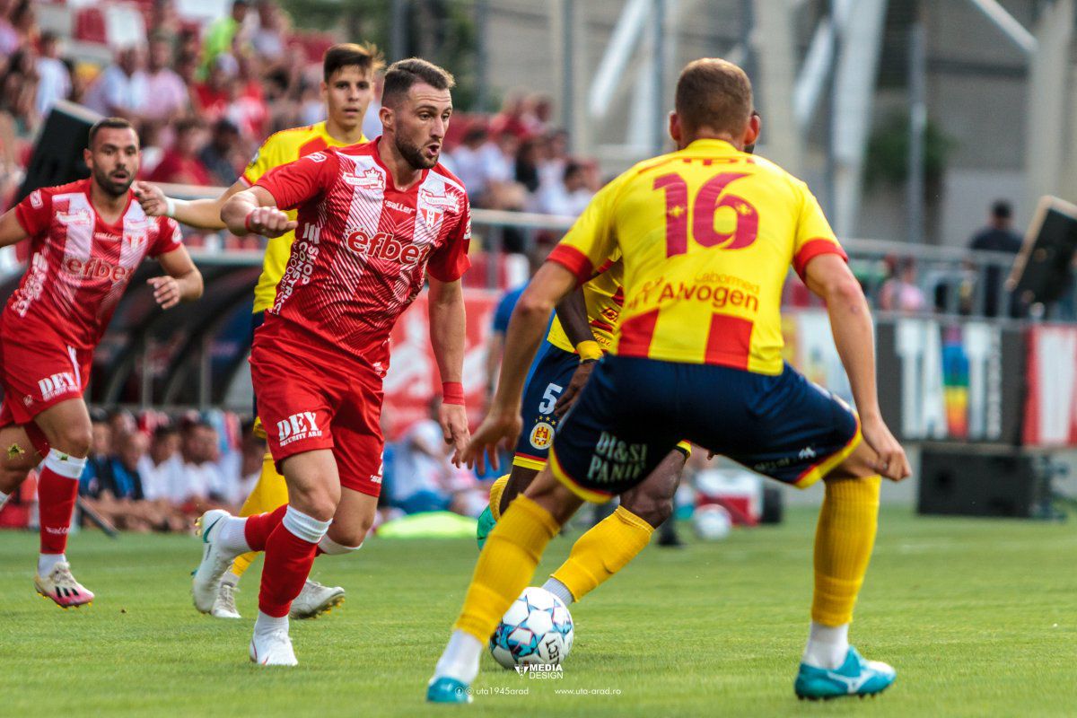 UTA și-a prezentat lotul și noul echipament » 2.500 de spectatori și amical special la Arad