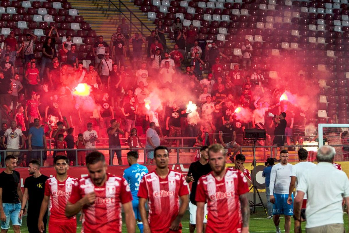 UTA și-a prezentat lotul și noul echipament » 2.500 de spectatori și amical special la Arad