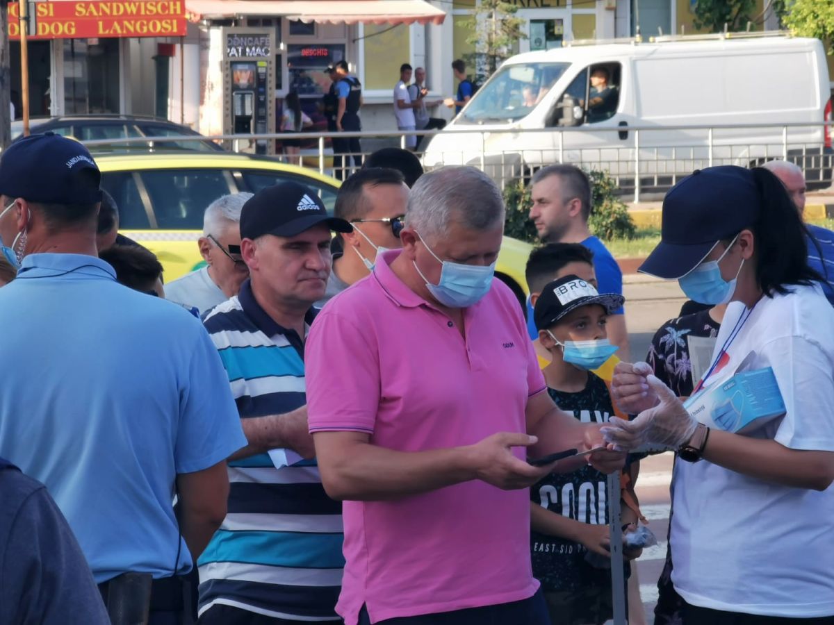 Magnetul FCSB » Aglomerație mare la Botoșani: suporterii s-au înghesuit la porți pentru primul meci din noul sezon al Ligii 1