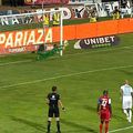 Eduard Pap a apărat penalty-ul lui Tănase / Captură Telekom Sport