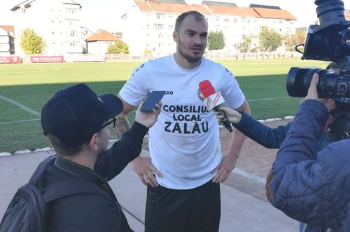 Claudiu Băican (32 de ani), fost portar în Liga 1, la Săgeata Năvodari, a ajuns după gratii pentru punerea în circulație de bancnote false.  / FOTO: Facebook @SCMZalău
