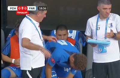 Hagi și-a pierdut titularul după numai 19 minute!