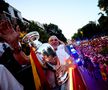 Fiesta! Spania, în sărbătoare » Primire de vis la Madrid a campionilor europeni: imagini copleșitoare cu jucătorii și fanii în Plaza Cibeles. Jumătate de milion de persoane i-au sărbătorit pe străzi pe campioni!