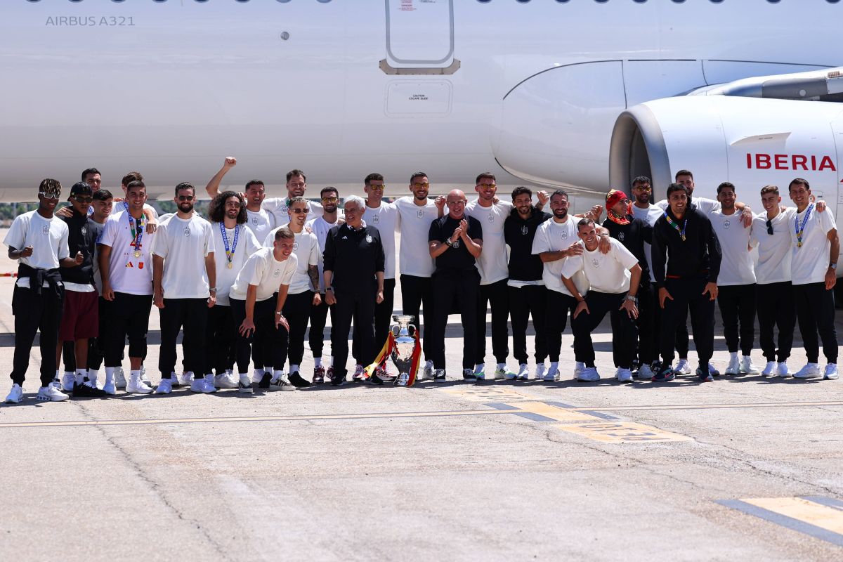 Campionii Europei, petrecere în avionul care i-a adus la Madrid! Imagini de neratat: cum au fost surprinși Yamal, Rodri, Gavi și Nico Williams