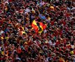 Fiesta! Spania, în sărbătoare » Primire de vis la Madrid a campionilor europeni: imagini copleșitoare cu jucătorii și fanii în Plaza Cibeles. Jumătate de milion de persoane i-au sărbătorit pe străzi pe campioni!