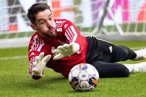 Situația lui Roland Niczuly, în aer: „El se antrenează cu noi” + detalii din culise despre jucătorul dorit de Dinamo