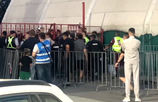 Jandarmeria acuză după scandalul de la Csikszereda - Dinamo: „De aici a pornit totul” + „S-au bătut și între ei!”