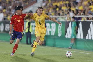 Integralist în ultimele 3 meciuri ale României U19 la EURO, fundașul stânga a fost cedat în Liga 2: „Urmează și alte mutări”