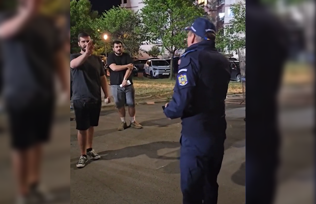 „Prima dată când pățim așa ceva” » A apărut dialogul purtat la porțile stadionului de șeful Jandarmeriei cu fanii lui Dinamo