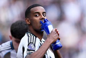 Liverpool a demarat negocierile pentru Alexander Isak!
