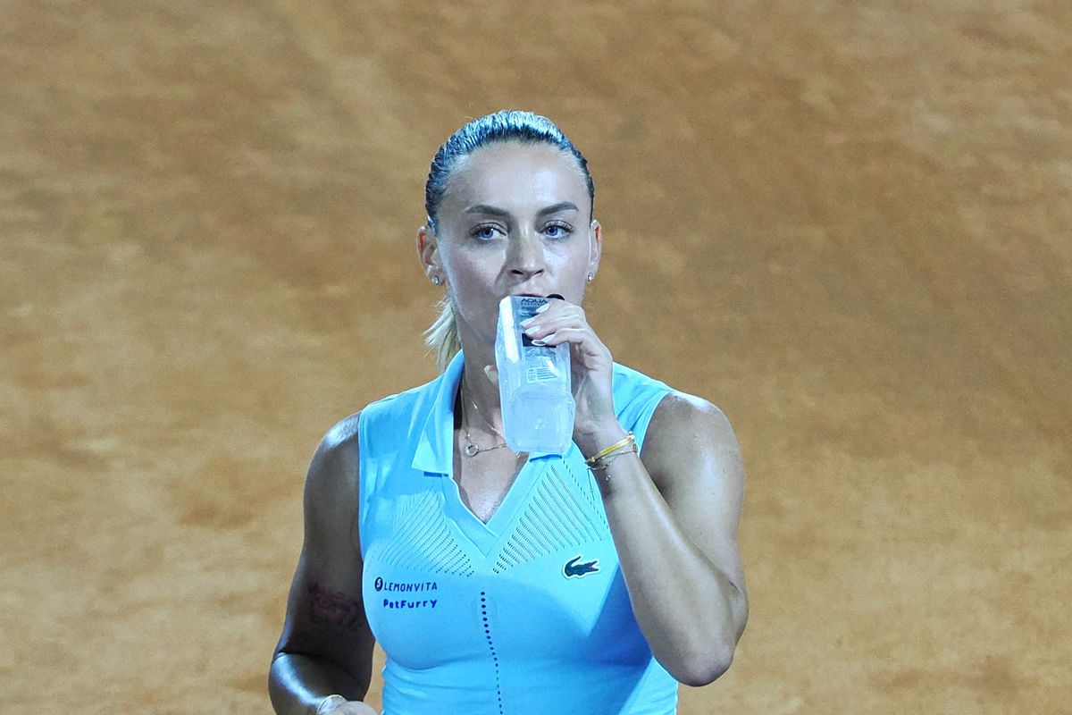 Ana Bogdan, mărturisire cutremurătoare după o perioadă dificilă: „O parte din mine spune să continui, o alta spune să mă opresc”