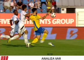 Gică Hagi a intrat în direct să acuze arbitrajul din Botoșani - Farul » Prezent în studio, Marius Avram a dat verdictul