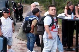 „Nu suntem maimuțe la bâlci!” » Artistul adus la petrecerea lui Lamine Yamal face praf asociația care apără persoanele afectate de nanism: „Ei ne umilesc în mod public, nu jucătorul!”