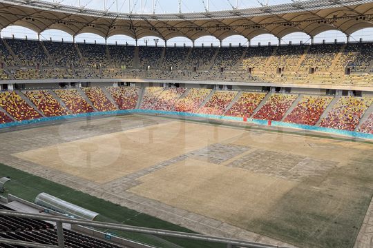Așa arată gazonul de pe Arena Națională după festivalul Neversea Kapital din București. Foto: Andrei Crăițoiu (GSP.RO)