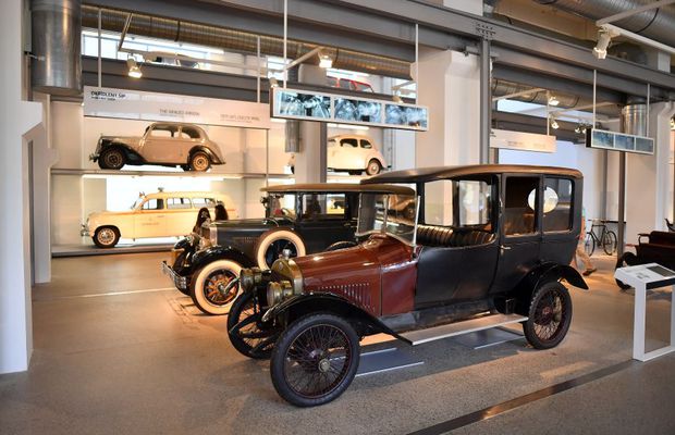 MLADA - FCSB // VIDEO + FOTO Am vizitat Muzeul Skoda din Cehia: 350 de modele cu o istorie fabuloasă